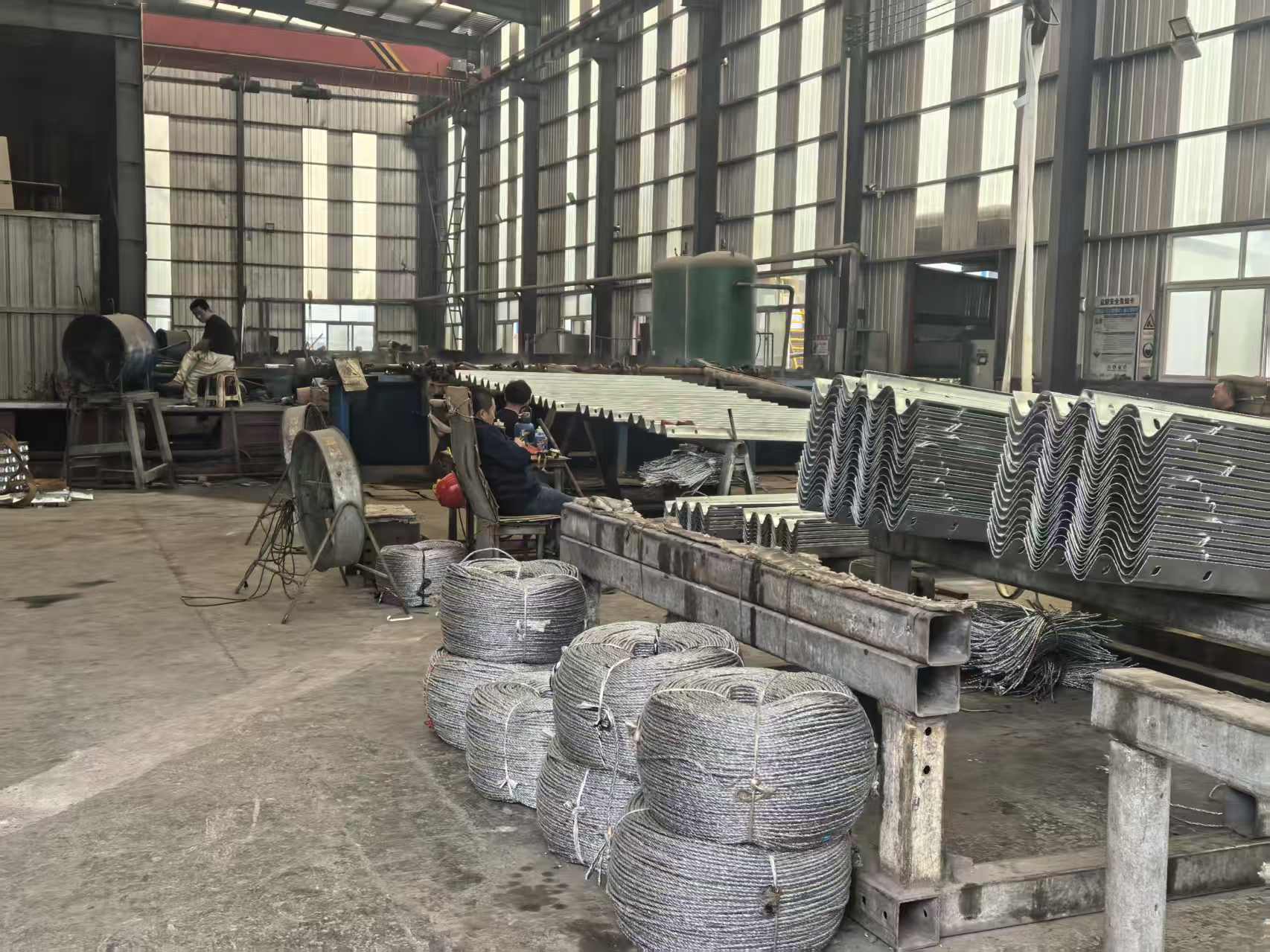许昌市波形护栏立柱三波波形护栏 - 价格